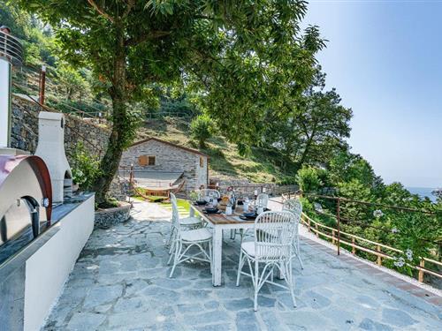 Sommerhus - 6 personer -  - Via Colonia Arnaldi - 16036 - Uscio