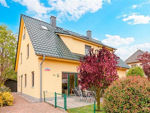 Holiday Home/Apartment - 8 persons -  - Grüner Winkel - 18230 - Rerik