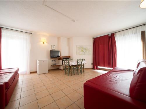 Holiday Home/Apartment - 4 persons -  - Viale Della Vittoria - 10052 - Bardonecchia