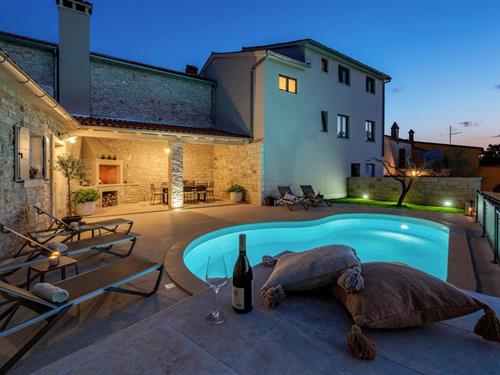 Holiday home - 8 persons -  - Gradina - 52215 - Vodnjan