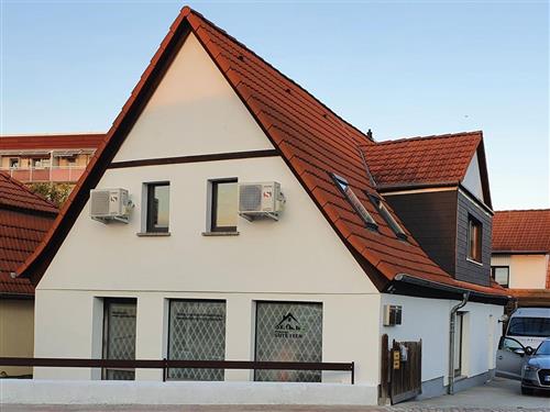 Holiday Home/Apartment - 5 persons -  - Vordere Gasse - 06231 - Bad Dürrenberg