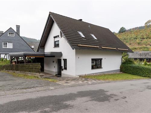 Holiday Home/Apartment - 6 persons -  - 59939 - Olsberg