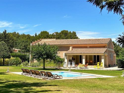 Holiday home - 10 persons -  - B, Chemin de la Lecque - 13760 - St. Cannat