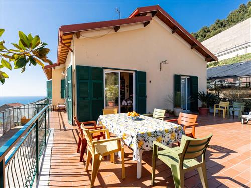 Sommerhus - 7 personer -  - Ospedaletti - 18014