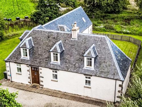 Holiday home - 10 persons -  - Drumnadrochit - IV63 6TW