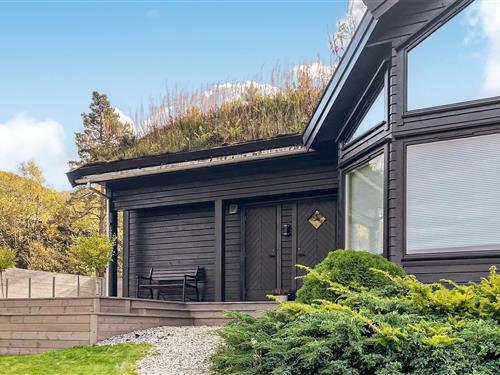 Sommerhus - 8 personer -  - Sveinavikvegen - Bjoa/Vindafjord/Rogaland - 5584 - Bjoa