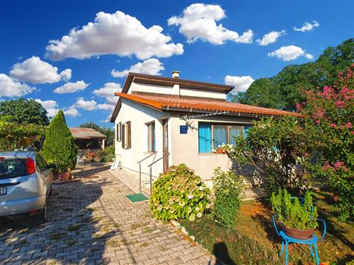 Holiday home - 5 persons -  - Pula - 52100