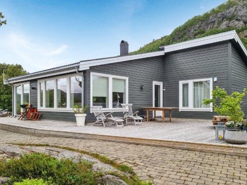 Holiday home - 9 persons -  - Revsneskleiva - Stokksund/Revsnes - 7177 - Revsnes