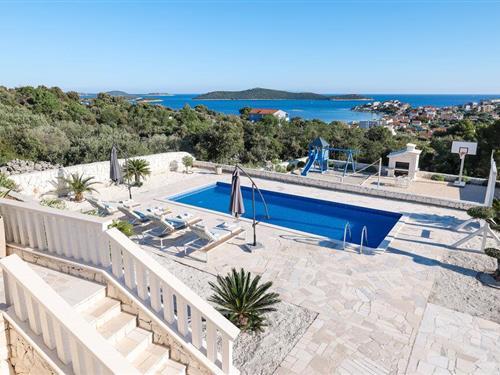 Fritidshus - 8 personer -  - Plat - Trogir - Sevid - 21222 - Sevid