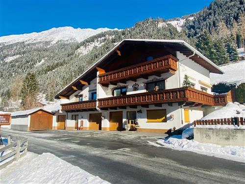 Holiday Home/Apartment - 6 persons -  - Zaunhof-Enzenstall - 6481 - Sankt Leonhard Im Pitztal