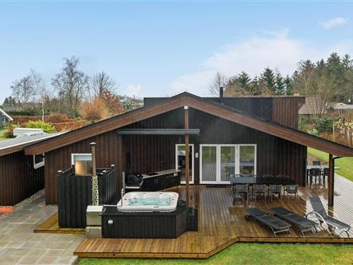 Sommerhus - 10 personer -  - Plantagen Haslevgårde - Øster Hurup - 9560 - Hadsund