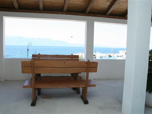 Holiday Home/Apartment - 2 persons -  - Sucuraj - 21469 - Sucuraj