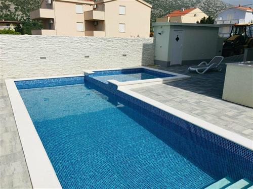 Holiday Home/Apartment - 5 persons -  - Orlovaca - 53288 - Cesarica
