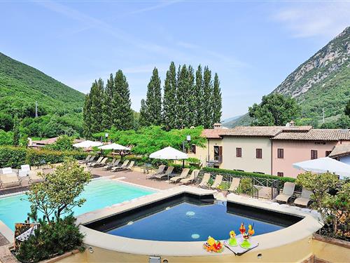 Ferielejlighed - 6 personer -  - Loc.Ponte S.Lucia - 06034 - Foligno