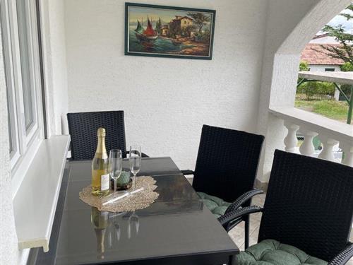 Holiday Home/Apartment - 3 persons -  - Zelena Ulica - 23233 - Privlaka