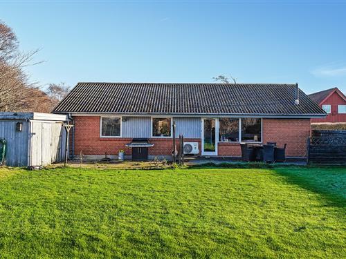 Holiday home - 6 persons -  - Mejerivangen - Tversted - 9800 - Hjørring