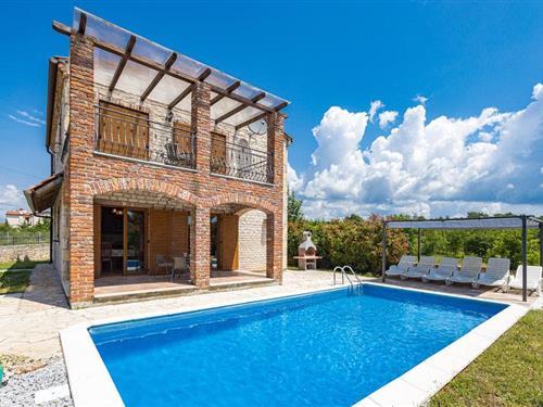 Holiday home - 6 persons -  - Cabrunici - Vodnjan-Cabrunici - 52342 - Cabrunici