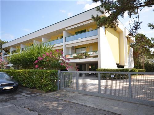 Holiday Home/Apartment - 5 persons -  - Bibione - 30028