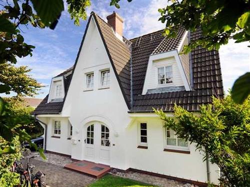 Holiday Home/Apartment - 4 persons -  - Am Weesterstich - 25980 - Westerland Auf Sylt