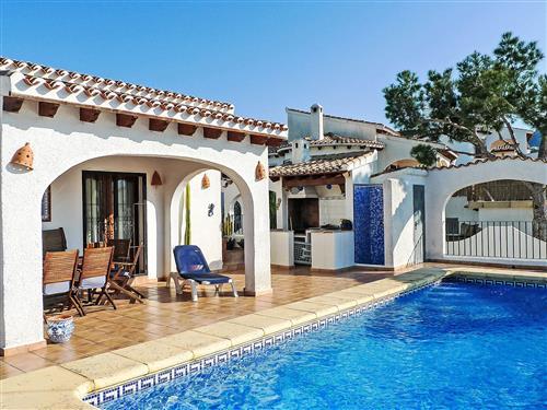 Holiday home - 6 persons -  - Pego - 03780