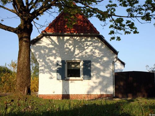 Holiday Home/Apartment - 2 persons -  - Am Ende - 18374 - Zingst