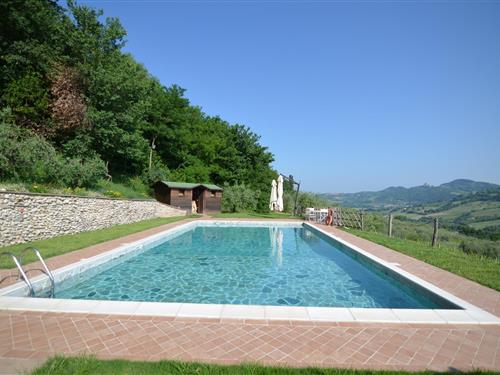 Sommerhus - 4 personer -  - 47854 - Croce Di Montecolombo