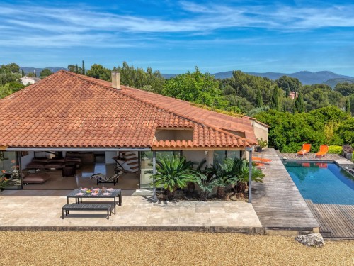 Holiday home - 8 persons -  - 83740 - La Cadière D'azur