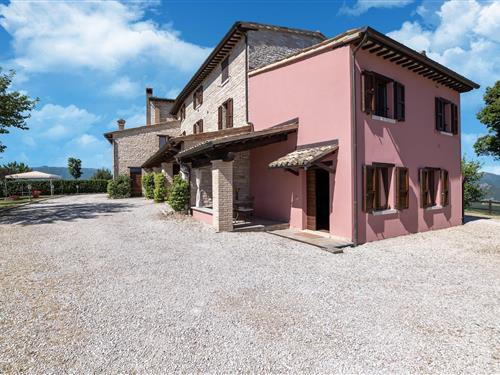 Bondehus - 4 personer -  - 61043 - Cagli