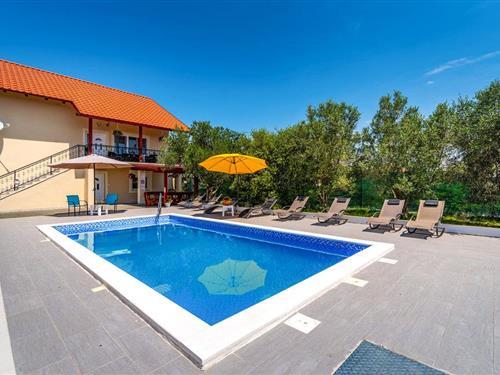 Sommerhus - 12 personer -  - Ulica Dr.Franje Tudmana - Zadar-Suhovare - 23241 - Suhovare