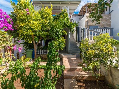 Holiday apartment - 4 persons -  - Bribirskih knezova - Biograd-Pakostane - 23211 - Pakostane