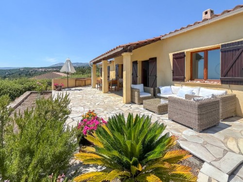 Holiday home - 8 persons -  - Domaine De La Gray - 83440 - Mons