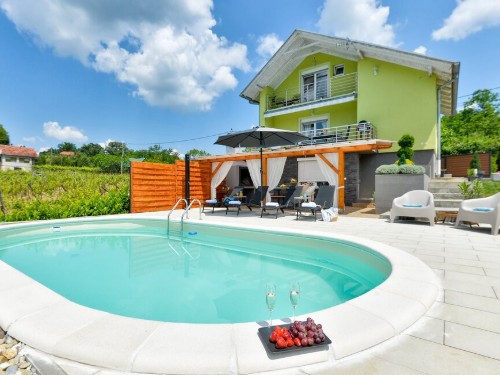 Ferienhaus - 6 Personen -  - Ulica grasevine - 44318 - Popovaca