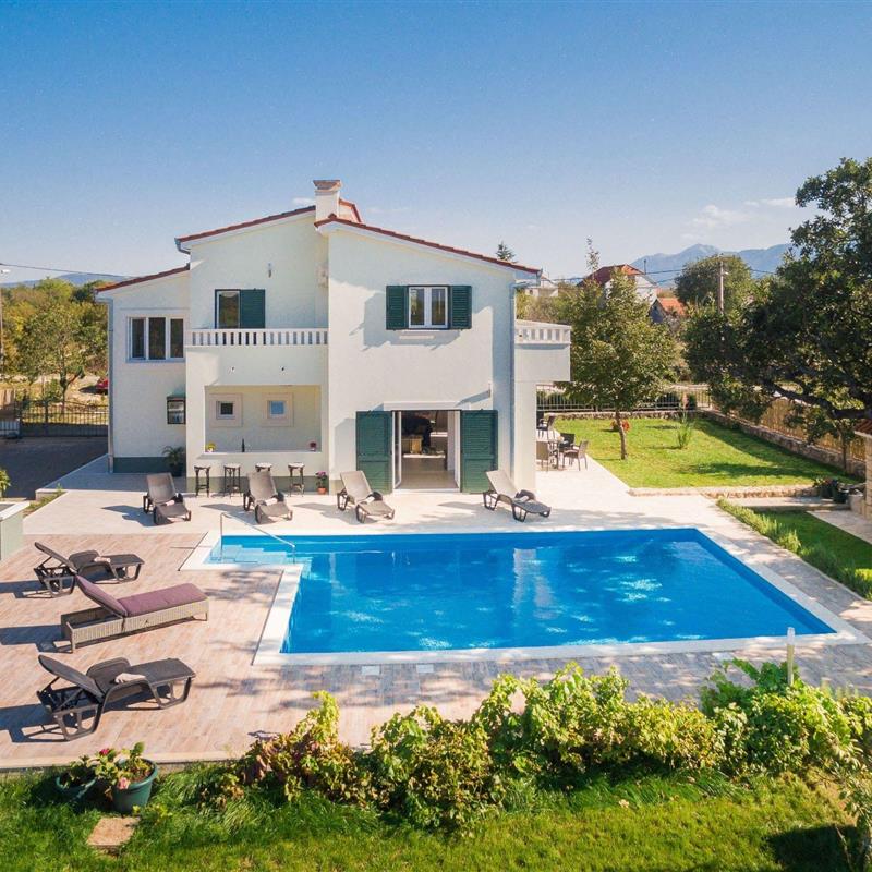 Sommerhus - 7 personer -  - Katuni - 21250