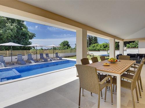 Sommerhus - 8 personer -  - 52206 - Marcana