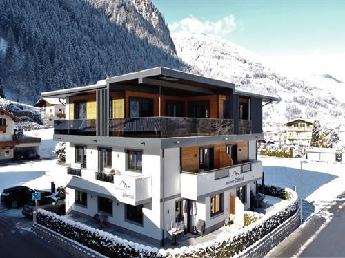 Holiday Home/Apartment - 6 persons -  - 6290 - Mayrhofen