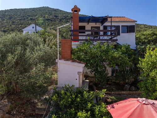 Holiday home - 5 persons -  - Uvala Zaraca b.b. - 21467 - Gdinj-Virak