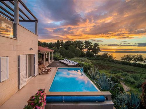 Sommerhus - 13 personer -  - Gumanca III - Brac-Mirca - 21400 - Mirca