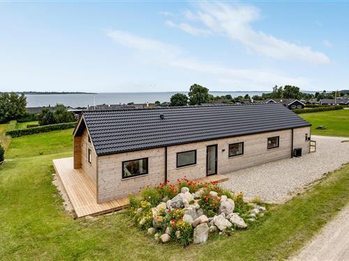 Sommerhus - 10 personer -  - Avernakøvej - Horne - 5600 - Faaborg