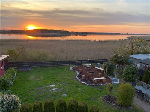 Ferienhaus - 22 Personen -  - Wolgaster Weg 6 b - 17449 - Mölschow / Zecherin