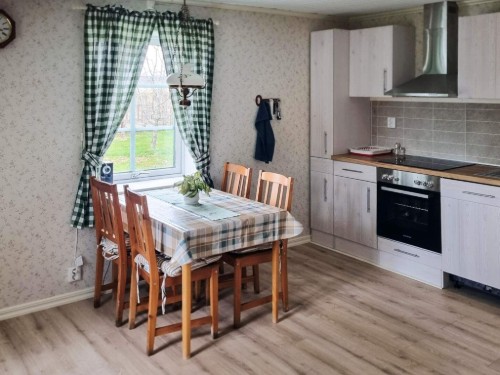  - 4 personer -  - Högen - 46463 - Brålanda