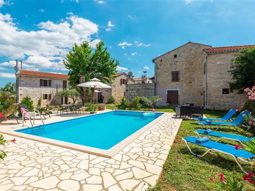 Feriehus - 8 personer -  - Fabci - 52463 - Visnjan