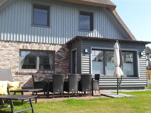 Sommerhus - 6 personer -  - An de Bäk - 18375 - Born