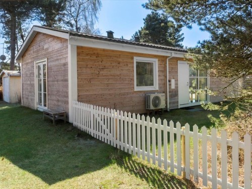 Sommerhus - 4 personer -  - Tjærenellikevej - Marielyst - 4873 - Væggerløse