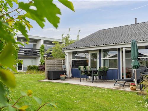 Holiday Home/Apartment - 4 persons -  - Marielyst Strandvej - 4873 - Væggerløse