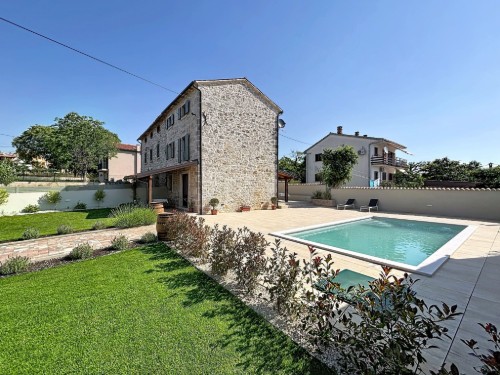 Holiday home - 4 persons -  - 52464 - Porec/Kaštelir