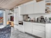 Image 7 - Kitchen