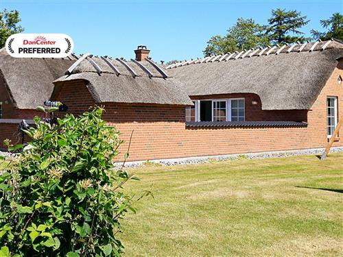 Sommerhus - 12 personer -  - Mælkebøttevej - Marielyst - 4873 - Væggerløse