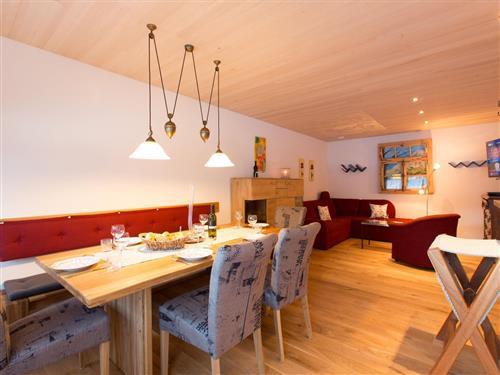 Ferielejlighed - 8 personer -  - Tannberghaus  40 in Warth - 6767 - Warth
