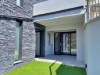 Image 7 - Outside
