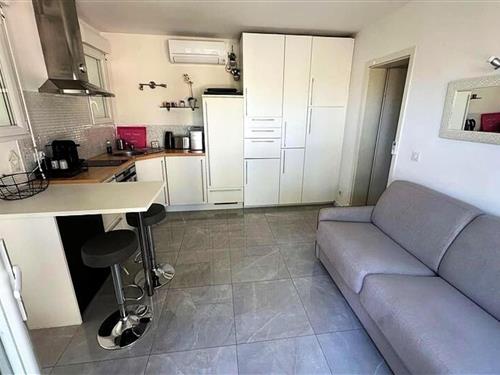 Holiday apartment - 4 persons -  - 83140 - Six Fours Les Plages